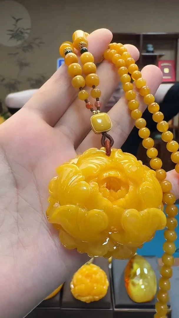 琥珀吊坠(赠链)未镶嵌天然保真蜜蜡牡丹花套装