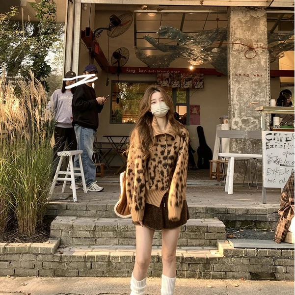 320-豹纹时尚小香风针织短款外套冬季女法式气质开衫上衣秋冬洋气