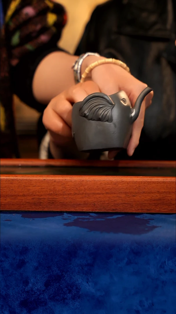 紫砂 宜兴紫砂 ZY   太平有象公道