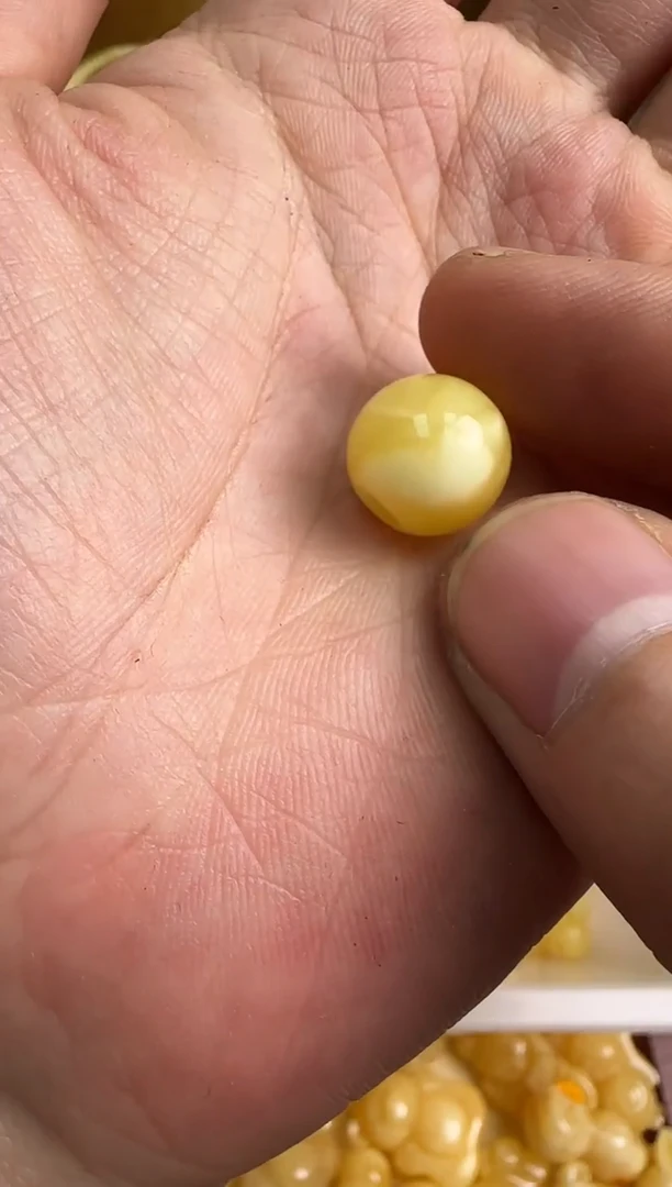 蜜蜡未镶嵌珠宝奇石蜜蜡