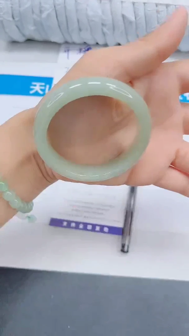 未镶嵌手镯石英质玉77-52.5