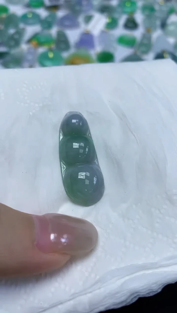翡翠未镶嵌颈饰天然缅甸翡翠A货