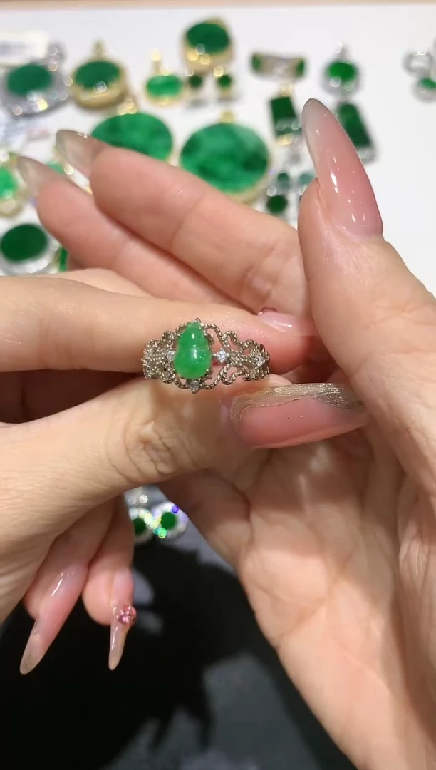 【闪购商品】翡翠吊坠(不含链)银S925镶嵌20多人多样性随机发货1件