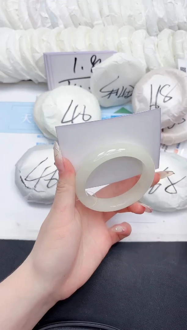 石英质玉手镯未镶嵌197-62