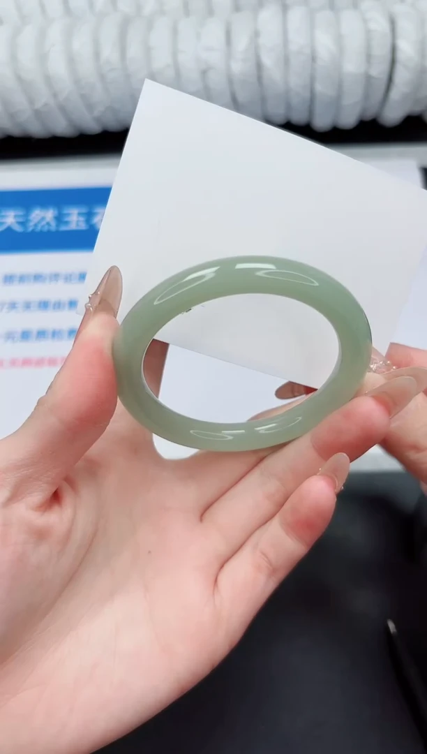 未镶嵌手镯石英质玉26-53.1DY