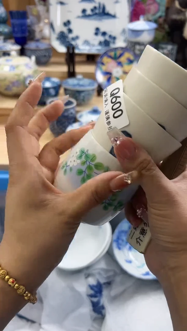 【闪购商品】瓷片600qqqqqqqqqqqq