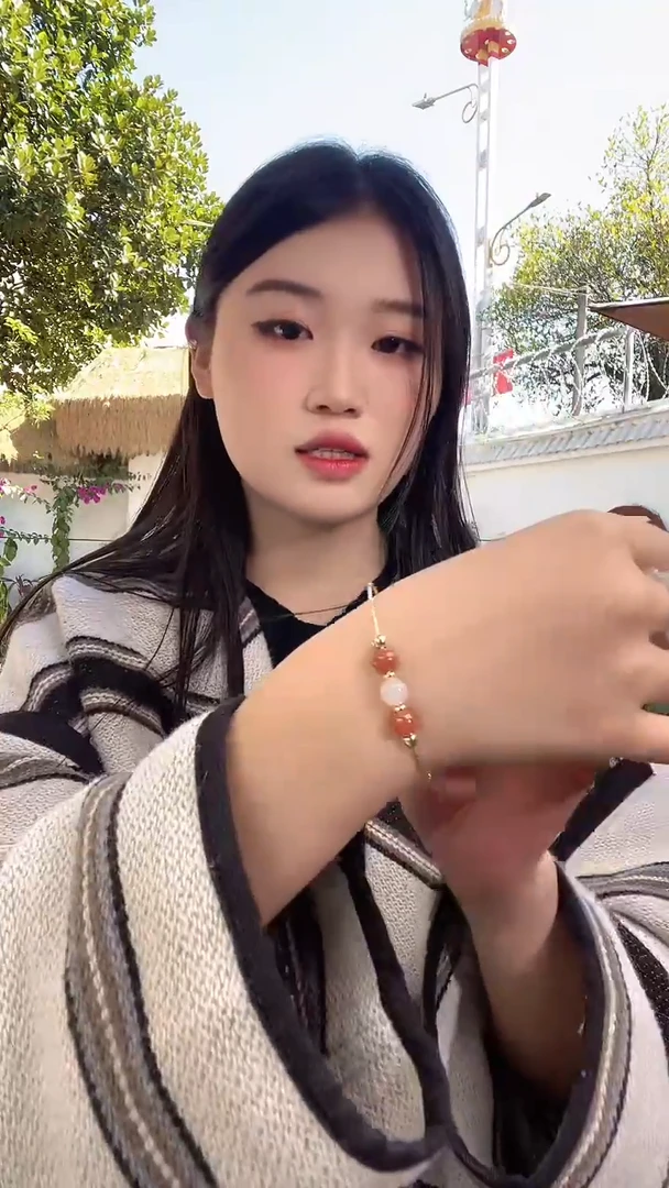 未镶嵌戒指翡翠珠串