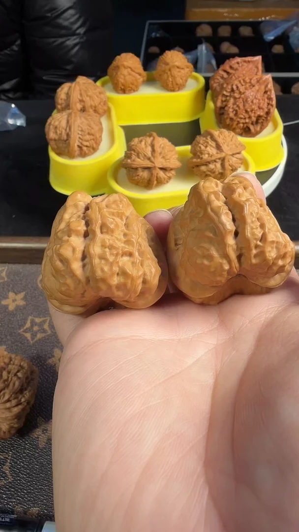 把件文玩核桃41尺叉腰蛤蟆头