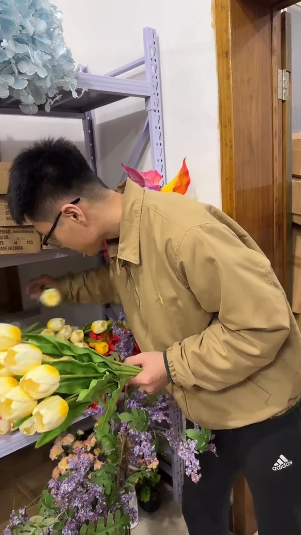 妍韵直播福利仿真花96