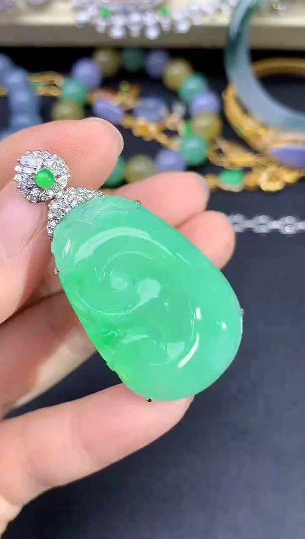 颈饰18K金镶嵌翡翠406-雪姐翡翠天天见