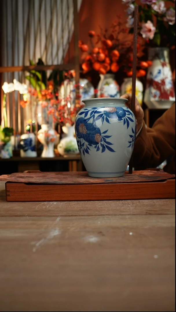 当代景德镇设计师釉下手绘陶瓷花瓶