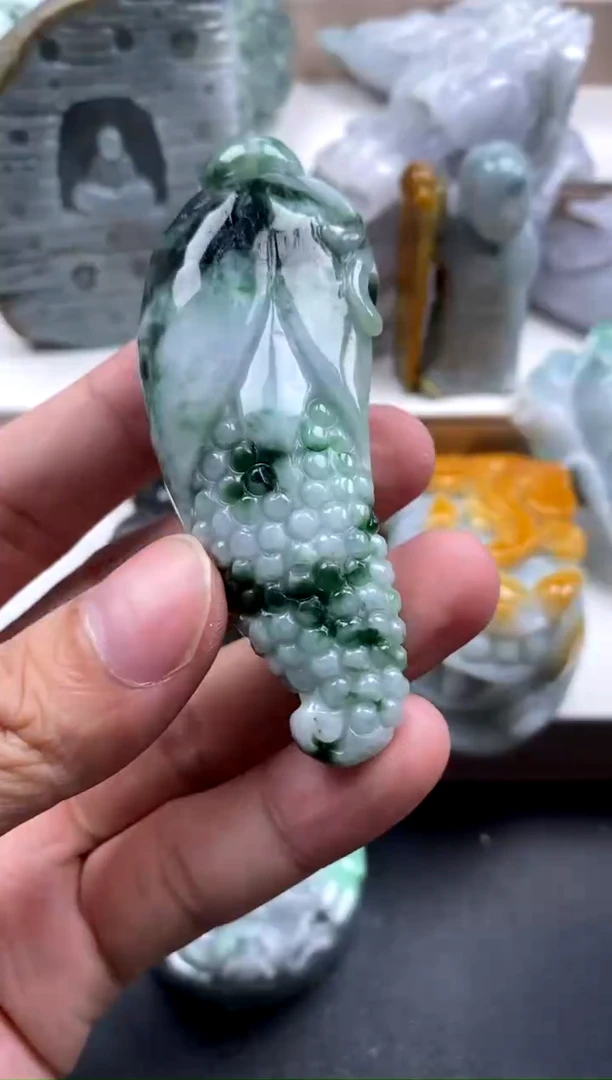 吊坠(不含链)未镶嵌翡翠1