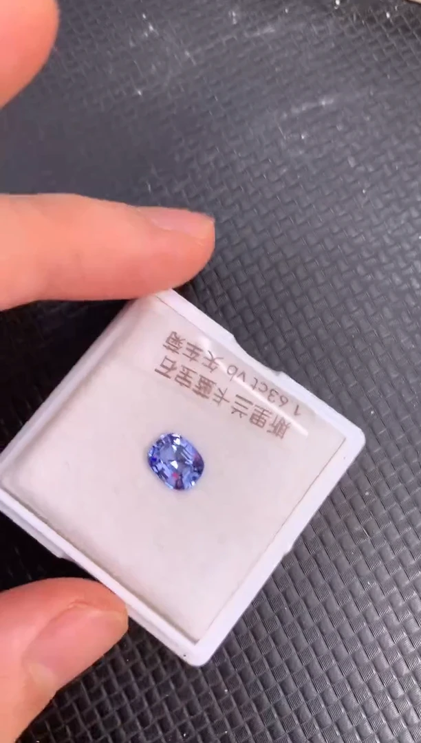 裸石蓝宝石天然斯里兰卡蓝宝石