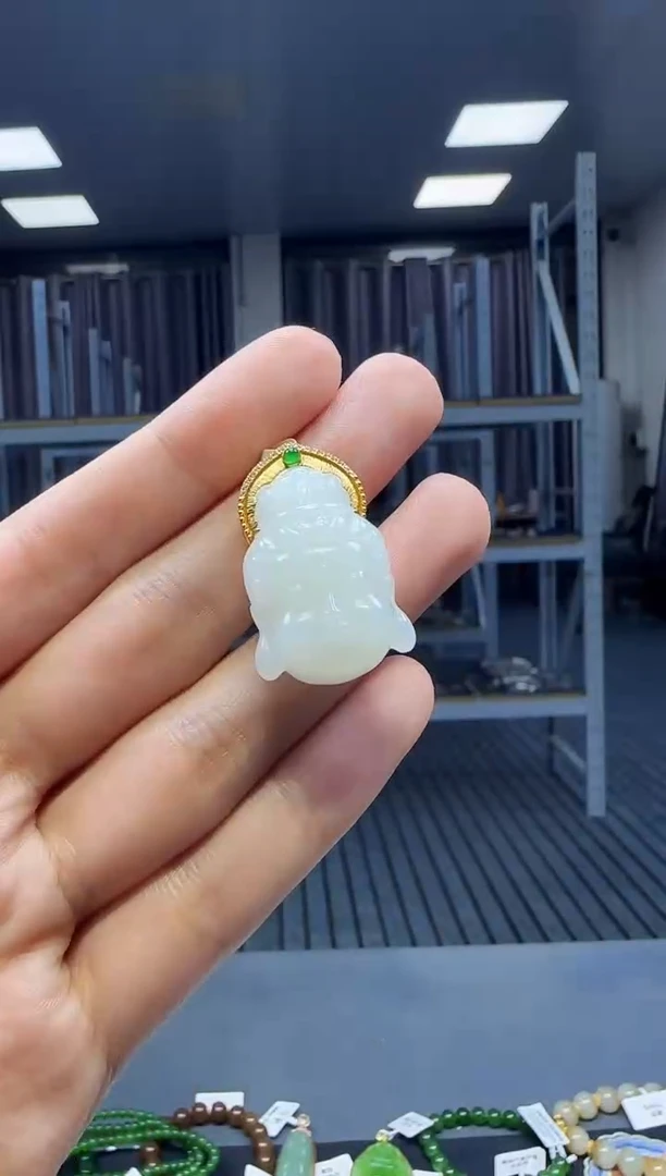 和田玉18K金镶嵌挂件1