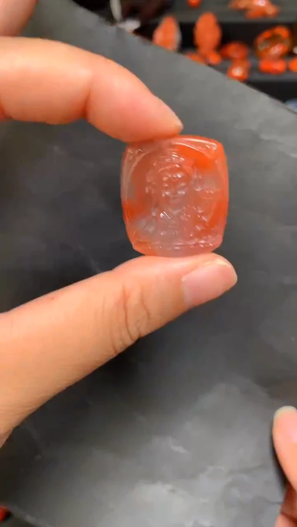 未镶嵌43南红玛瑙吊坠