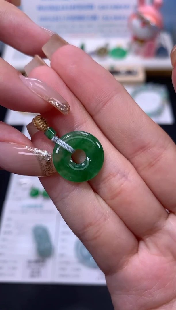 翡翠未镶嵌颈饰模式推广期48小时鉴赏期