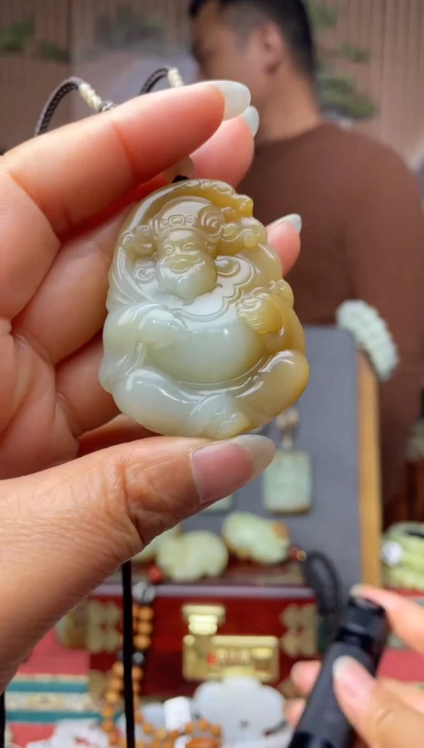 颈饰未镶嵌和田玉拍一发一