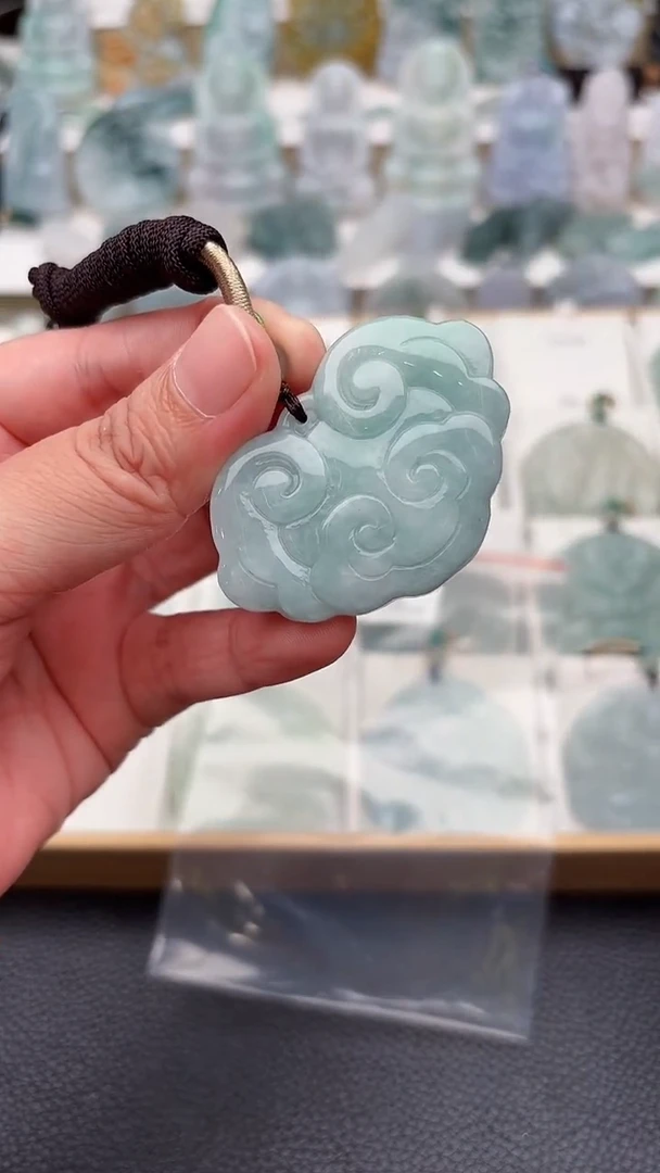 颈饰未镶嵌翡翠天然缅甸翡翠A货153