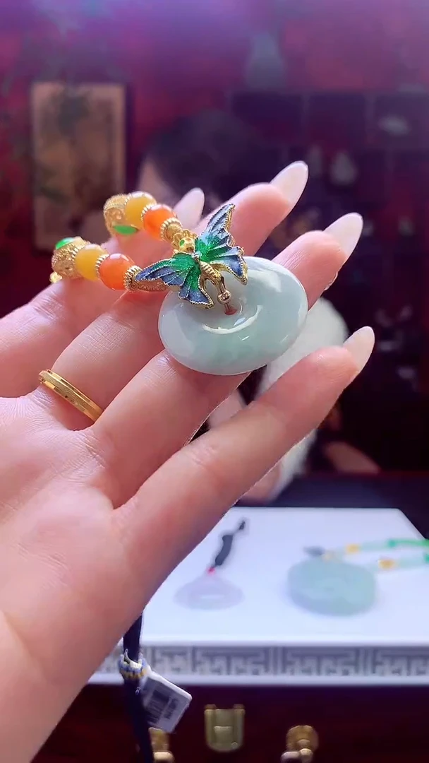 翡翠未镶嵌颈饰天然翡翠(拍一发一）