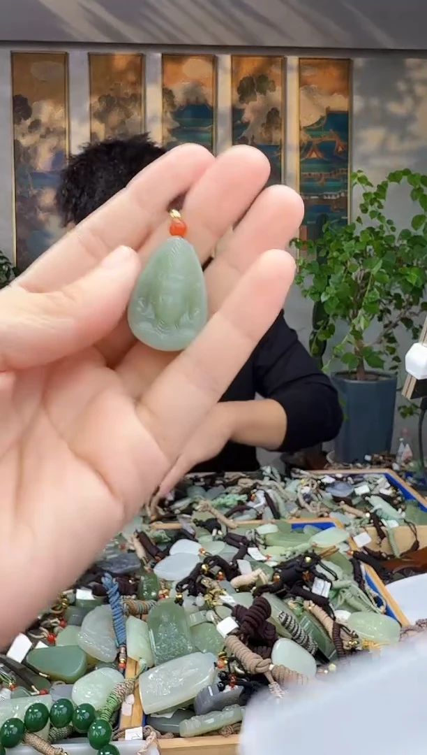 未镶嵌和田玉挂件拍一发一