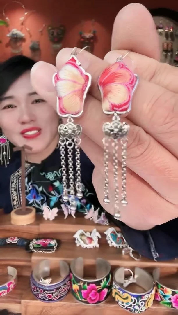 织绣手工苗绣刺绣耳环52