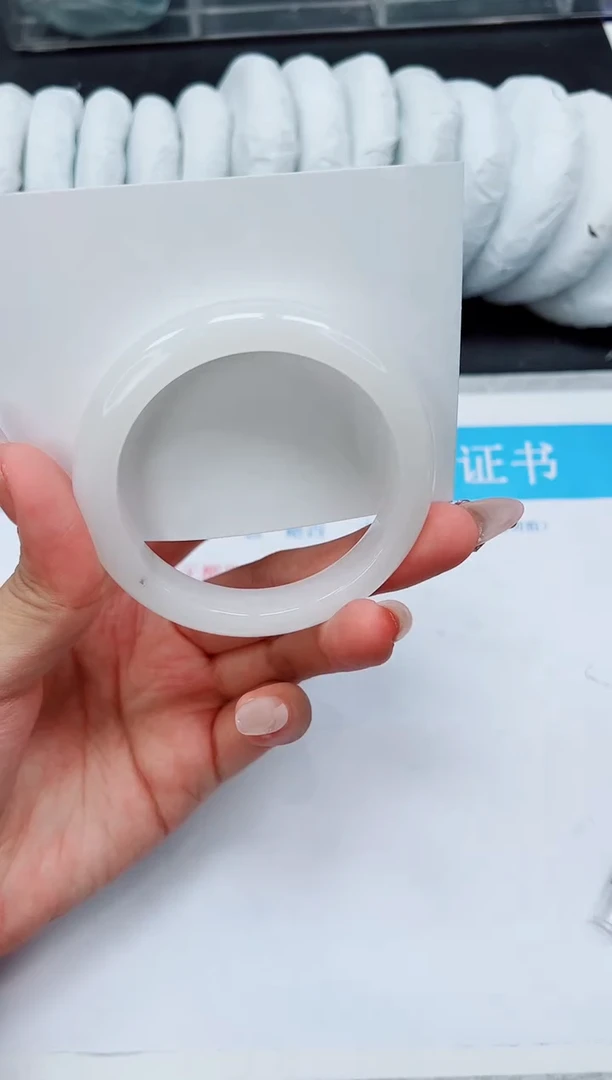 未镶嵌手镯石英质玉A5-55/56