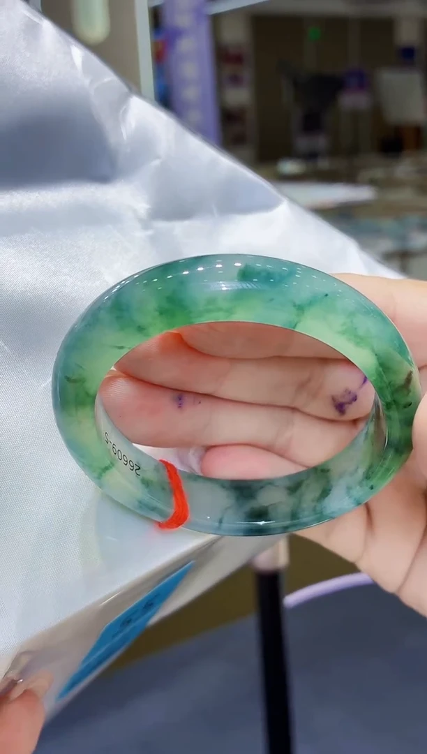 未镶嵌手镯翡翠翡翠手镯53