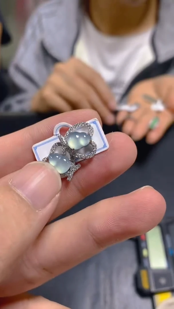 【闪购商品】翡翠耳饰未镶嵌0715855827多样性发一