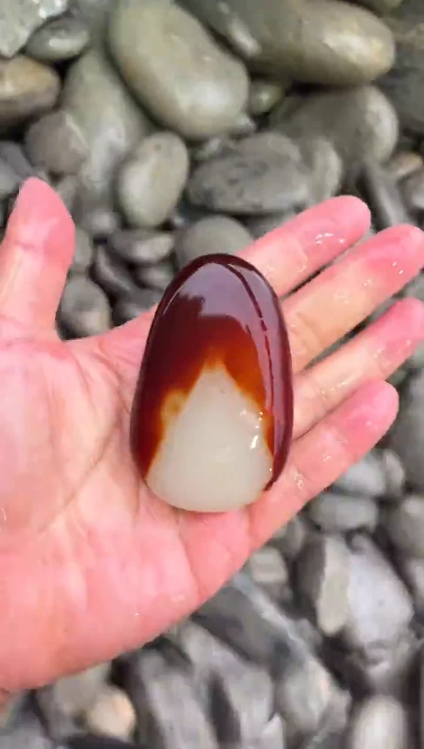 颈饰未镶嵌和田玉（糖玉）99
