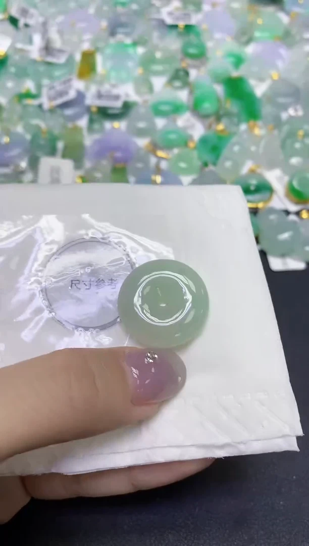 颈饰未镶嵌翡翠天然缅甸翡翠A货百元以上9元证书费自理