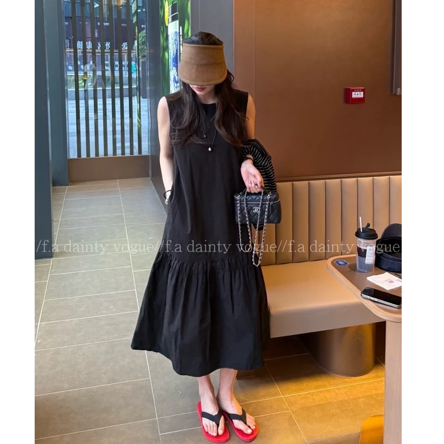F.A[芬兰]夏季新款气质显瘦后背镂空无袖连衣裙时尚休闲