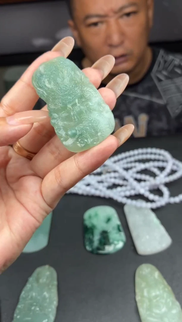 未镶嵌定制翡翠10-14HDJT0202465