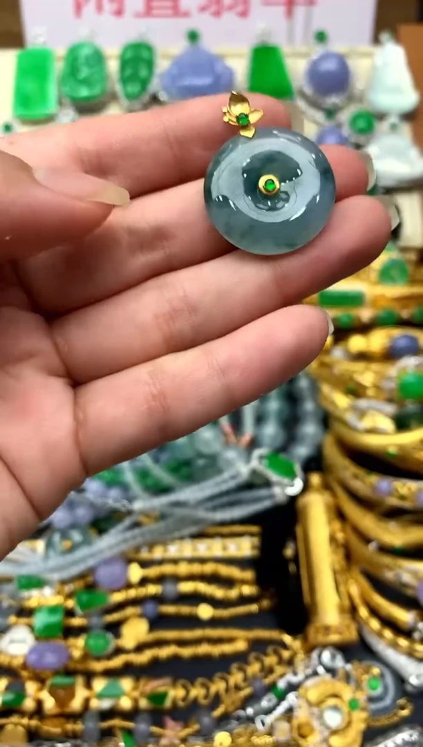 翡翠18K金镶嵌颈饰197-中国好珍宝