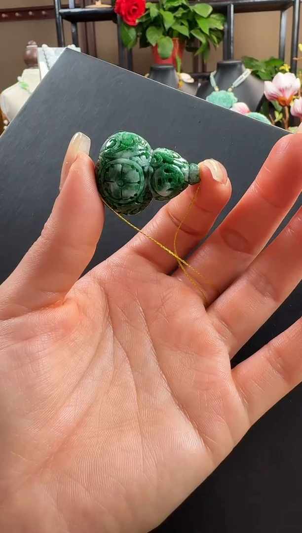 颈饰未镶嵌翡翠葫芦