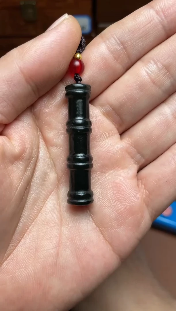 未镶嵌和田玉挂件越****!和田玉