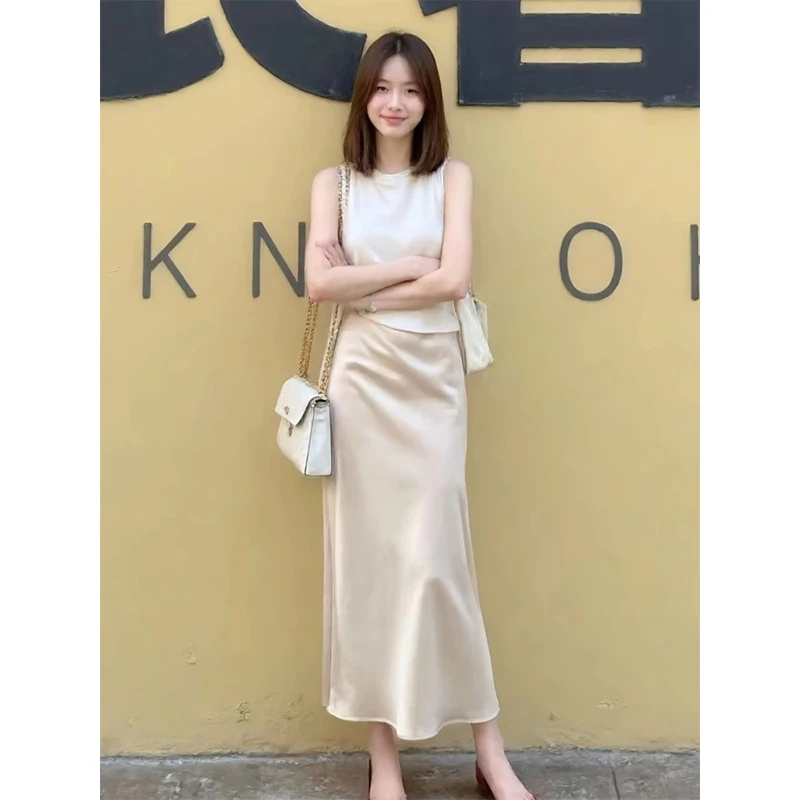 夏季贵气感御姐穿搭气质高级感大方得体小香风白色缎面上衣套装裙