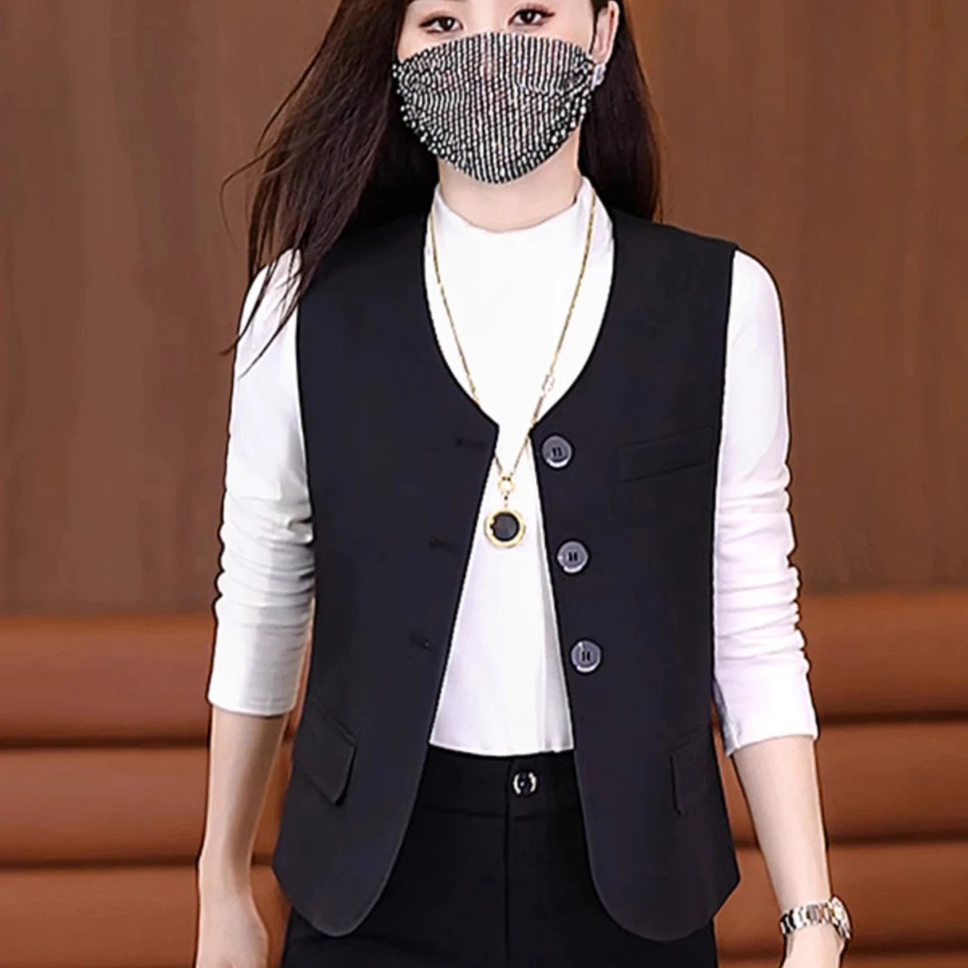 2025年春秋黑色休闲西装马甲气质显瘦短款外套女三粒扣圆领马夹潮