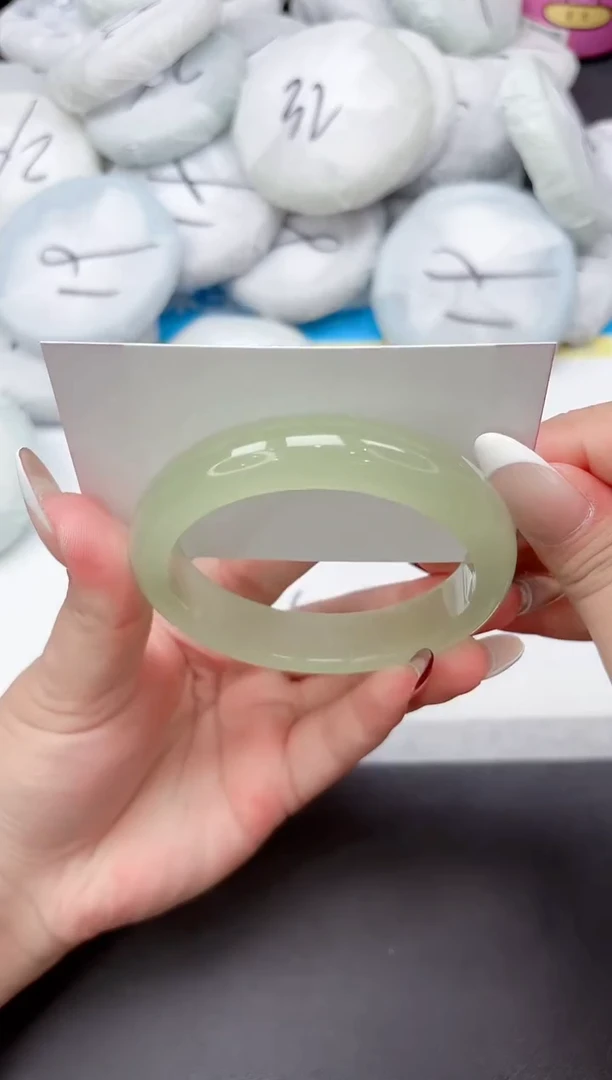 未镶嵌手镯石英质玉235-61.5