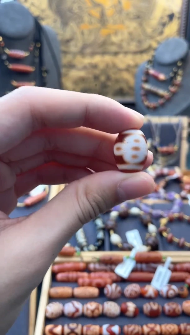 玛瑙/玉髓颈饰未镶嵌金蟾五闪单珠