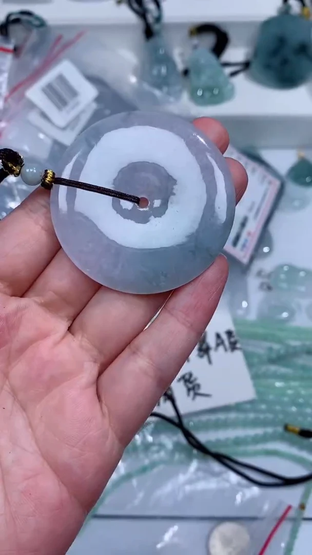 颈饰未镶嵌翡翠吊坠