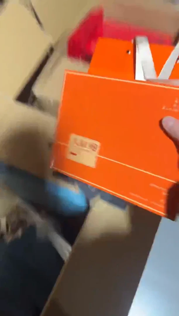 橙色大红3铁盒礼盒