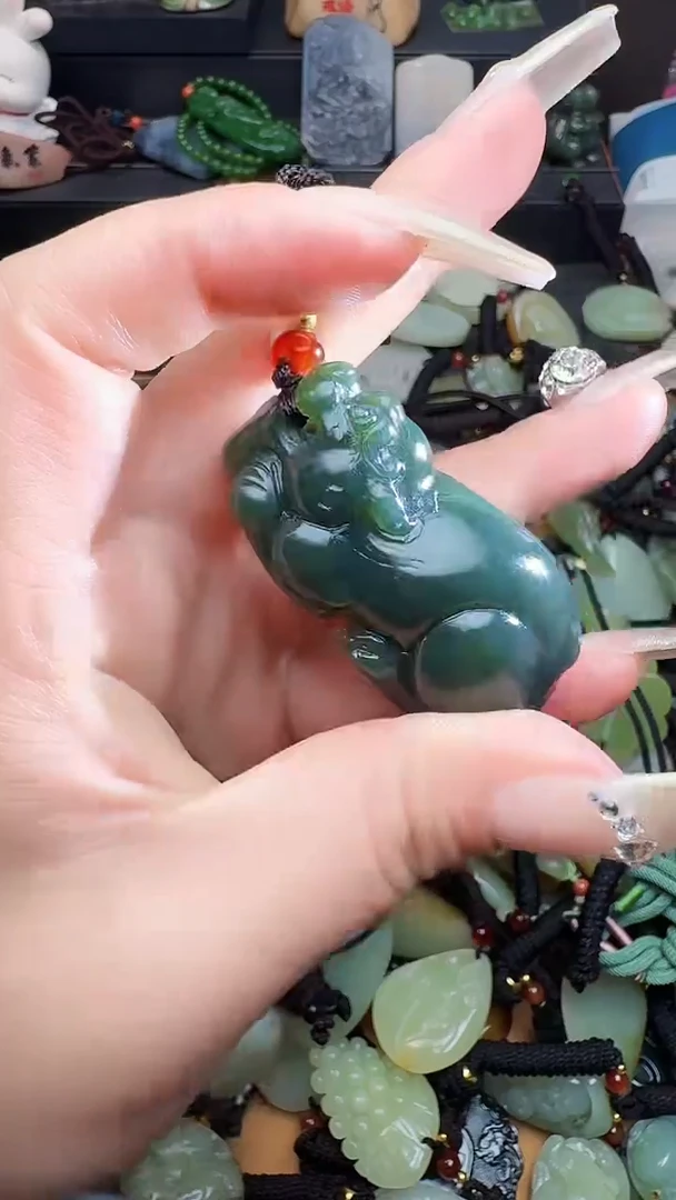 【闪购商品】和田玉颈饰未镶嵌貔貅