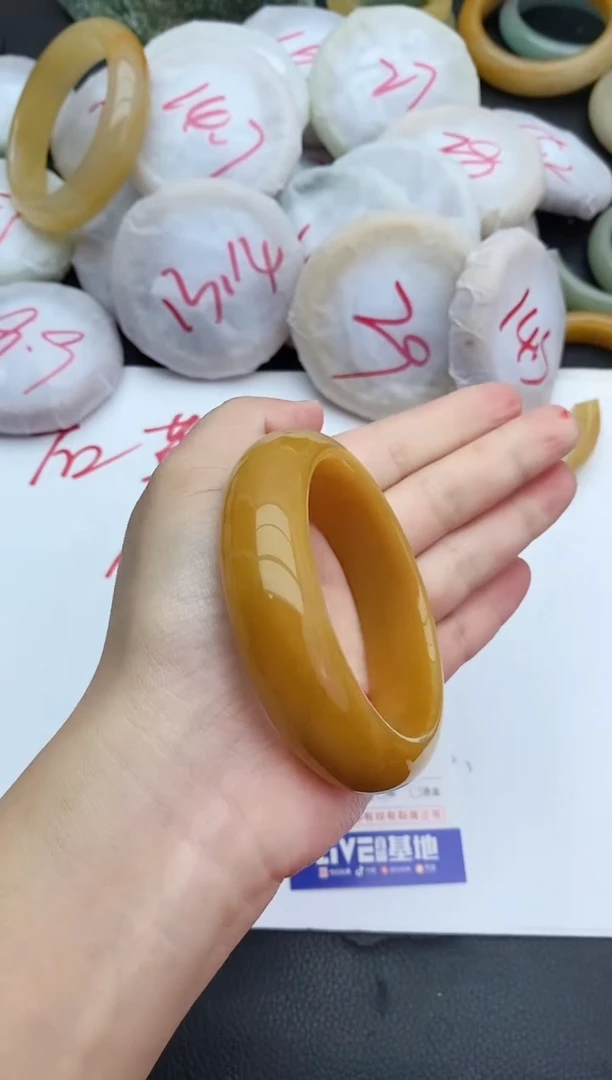 未镶嵌手镯石英质玉116+58/59