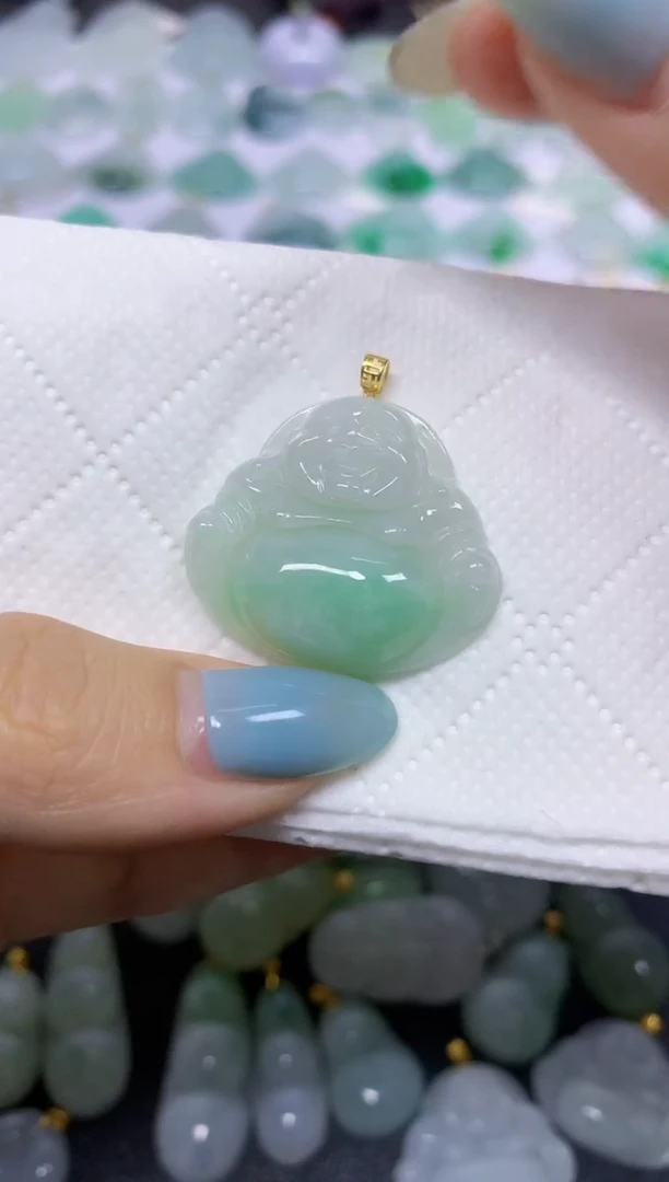 翡翠18K金镶嵌颈饰天然翡翠A货