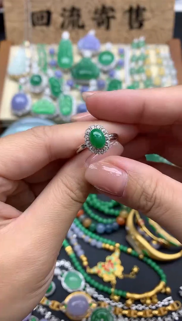 【闪购商品】翡翠戒指18K金镶嵌209-中国好珍宝