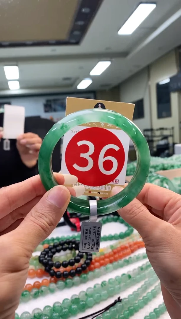 未镶嵌手镯石英质玉58+36
