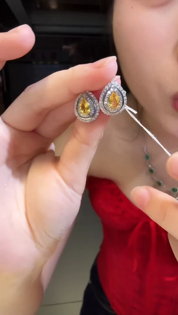 耳饰蓝宝石铂Pt950镶嵌1.55ct