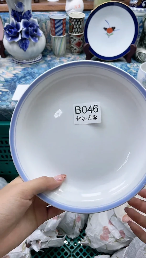 瓷片影*          B046