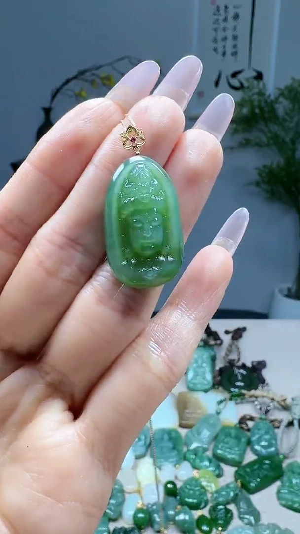 吊坠(不含链)18K金镶嵌和田玉1