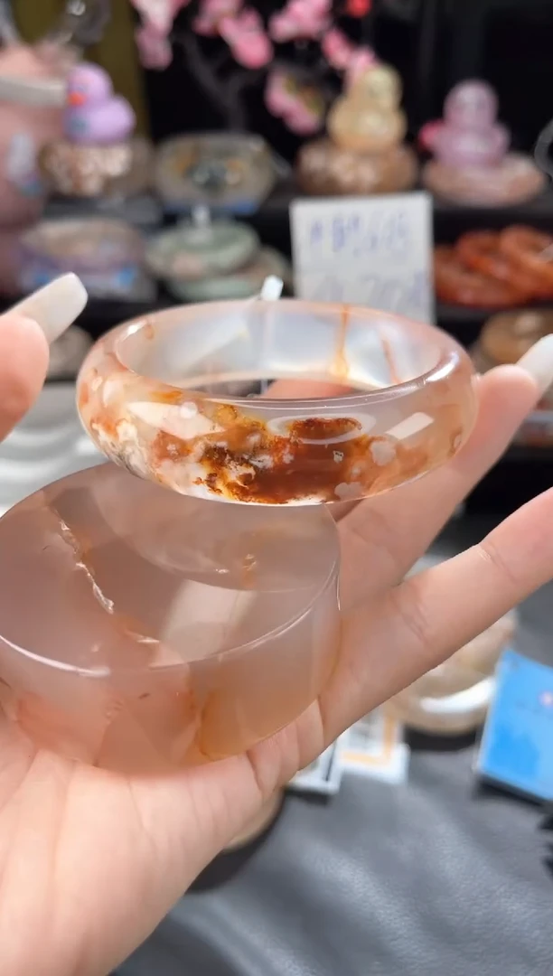 石英质玉手镯未镶嵌60